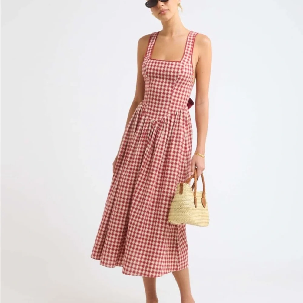 Rumored Toulouse Midi Dress Cherry Pie - Picture 3 of 5